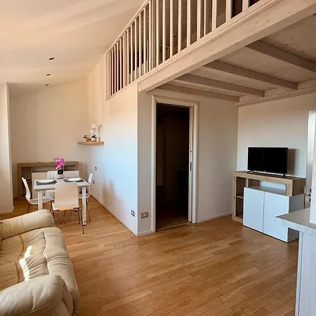 Apartment Sky View - 2 Mins From The Arena