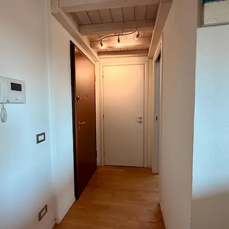 Sky View - 2 Mins From The Arena * Verona